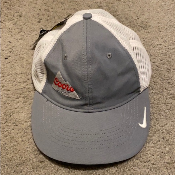New Coors Light Nike Golf hat fitted size S/M